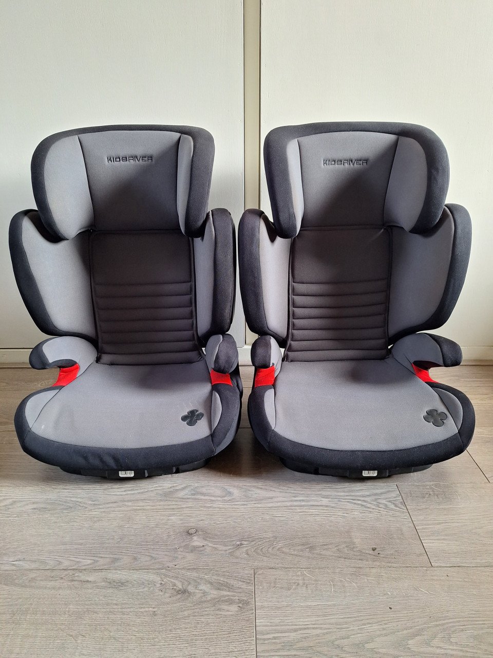 2 Kinderstoeltjes Kidsriver Alant met ISOfix