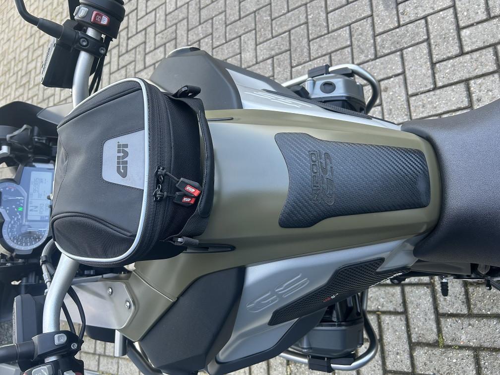 Puntgave BMW R1200GS LC Adventure uit 2014 bomvol opties, rijklaar €9950,-