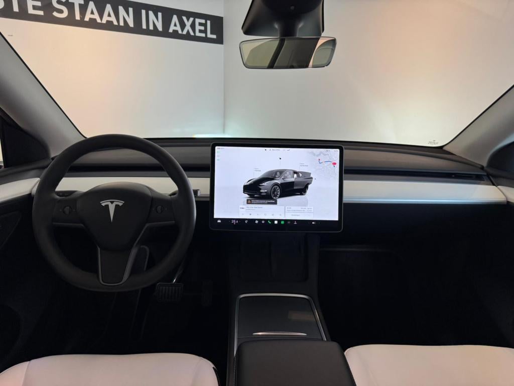 Tesla Model Y long range awd 75 kwh