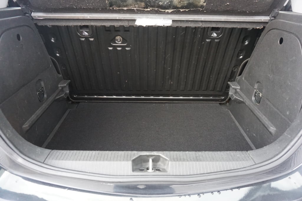 Opel Corsa-e opel corsa-e airco / elektr. ramen / trekhaak / lm velgen