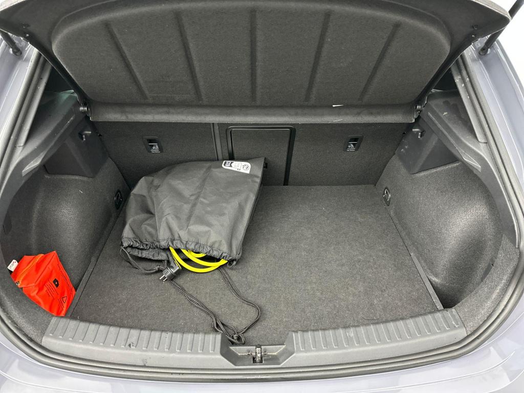 Cupra Leon 1.4 e-hybrid vz copper edition pano sfeer acc camera