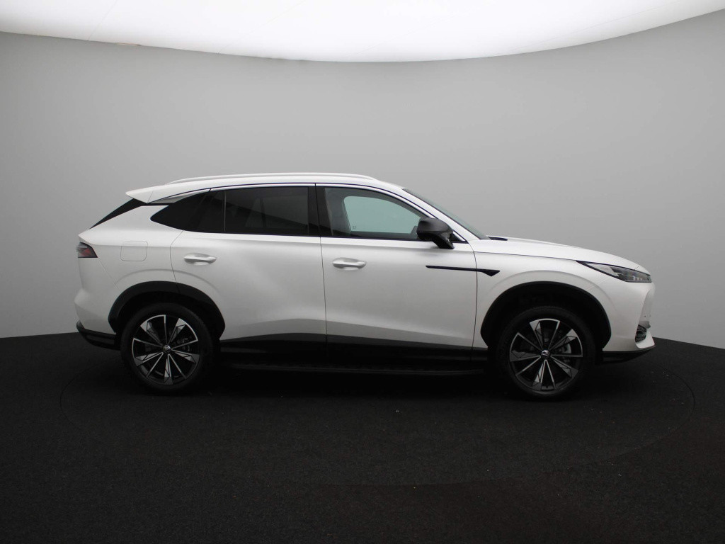 MG Hs 1.5 luxury | gratis upgrade | nieuw te bestellen | leder | 360 cam | 