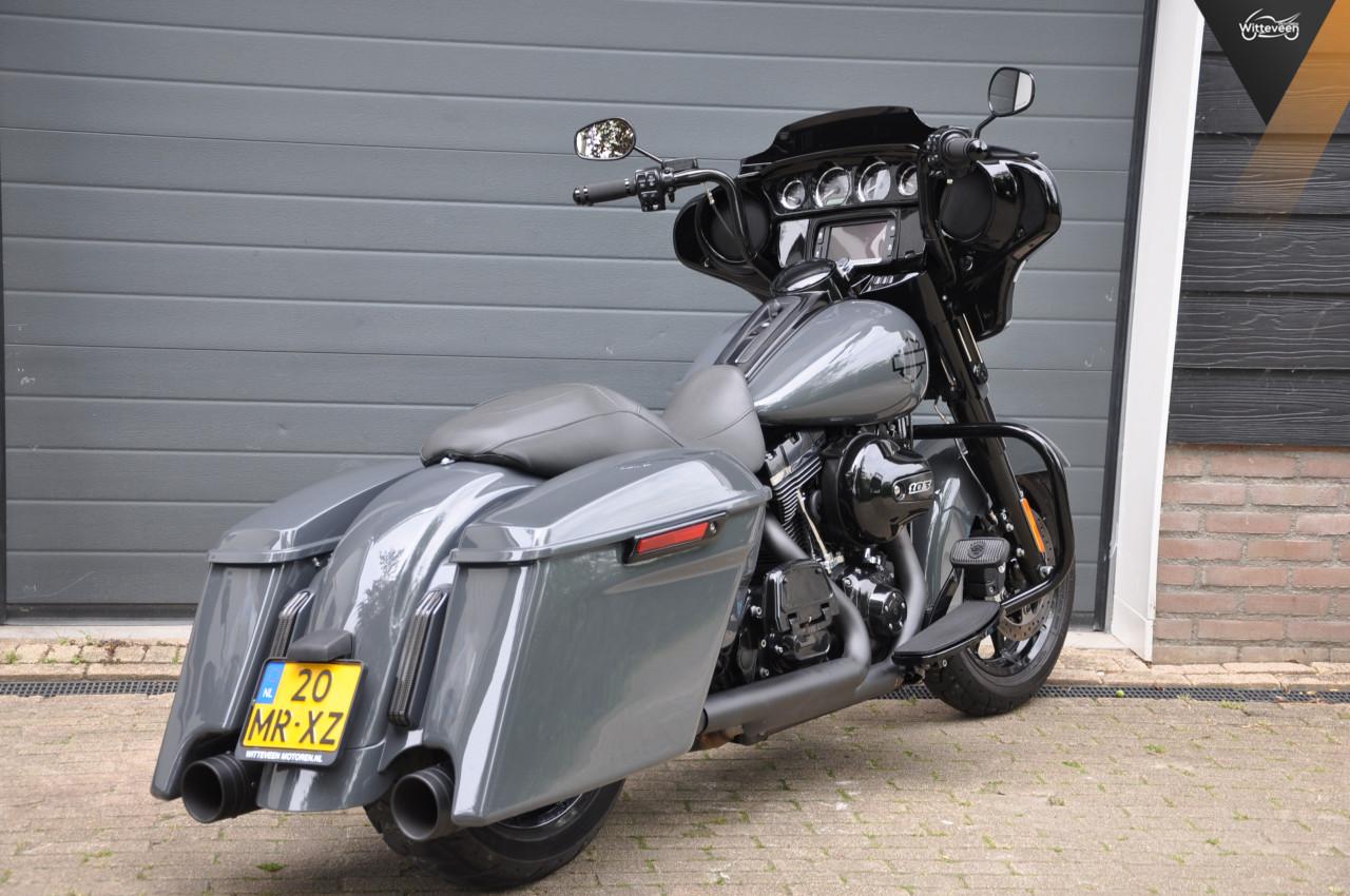 Harley-Davidson Street Glide 103