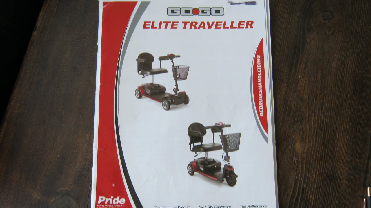 TE KOOP SCOOT MOBIEL GO GO TREVELLER ELITE IN 2 MIN UIT ELKAAR