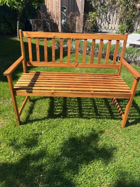 Houten tuinbankje