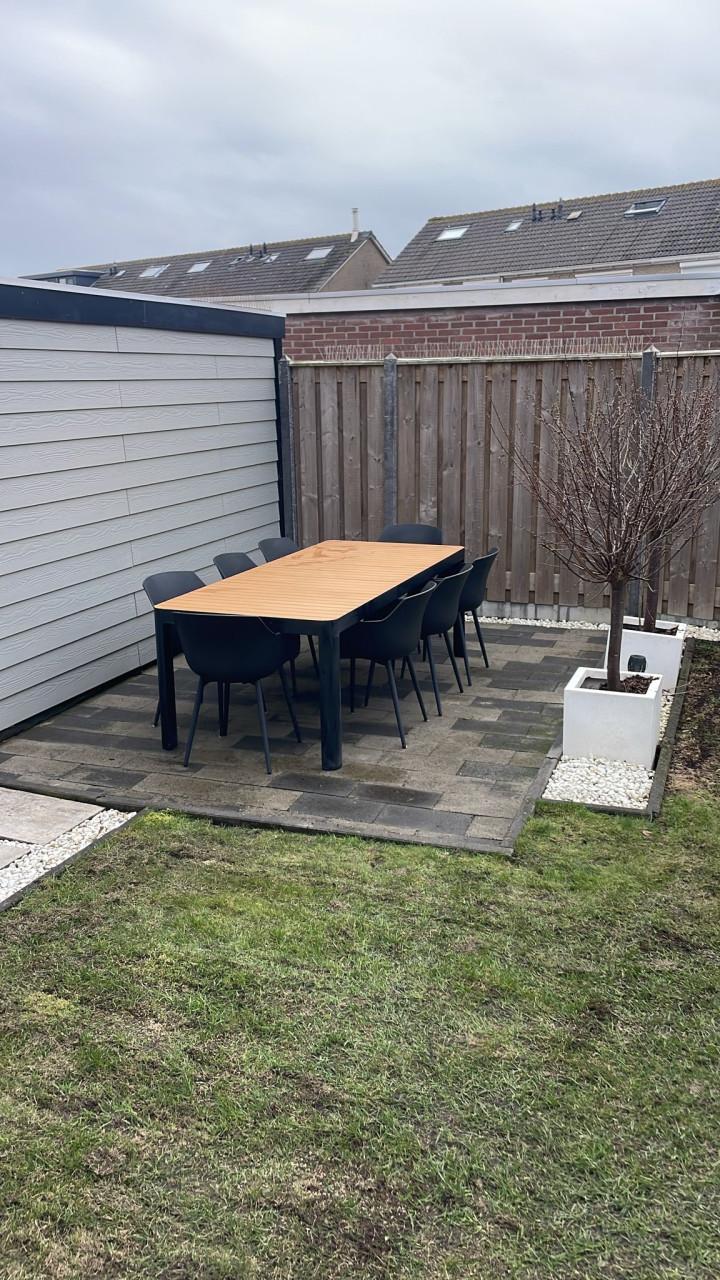 Tuintafel 220x100x75 incl 8 stoelen