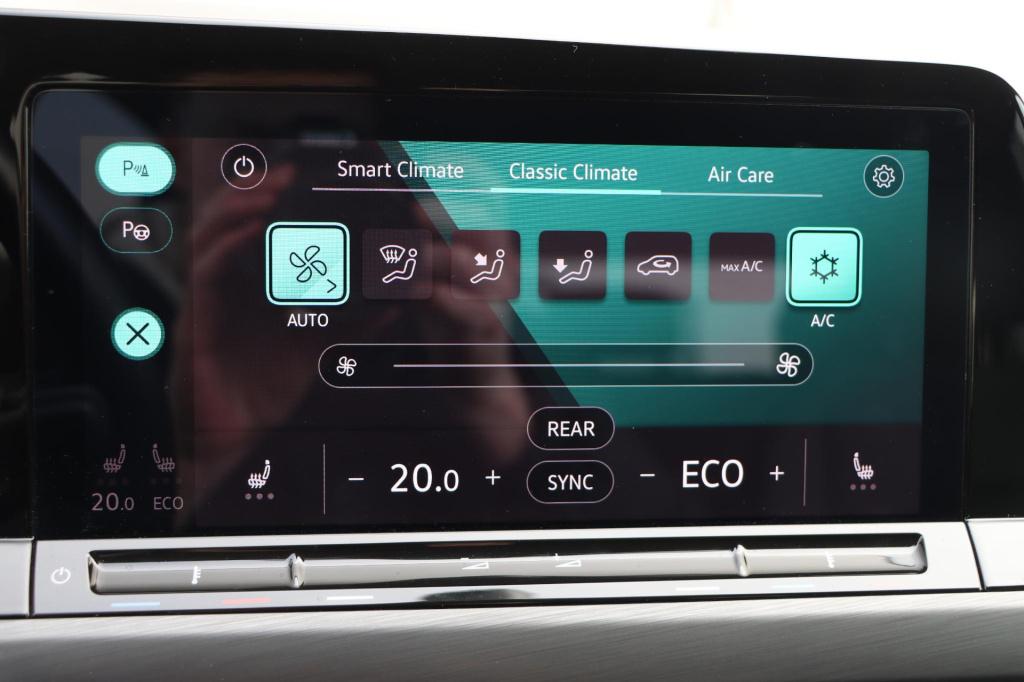 Volkswagen Golf 1.4 ehybrid style 204pk dsg6 | soh 89,8% |