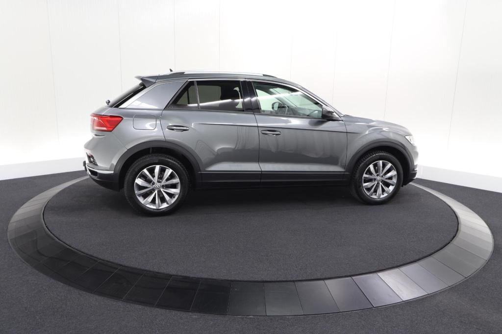 Volkswagen T-roc 1.0 tsi style business 116pk | trekhaak | adaptieve cruise