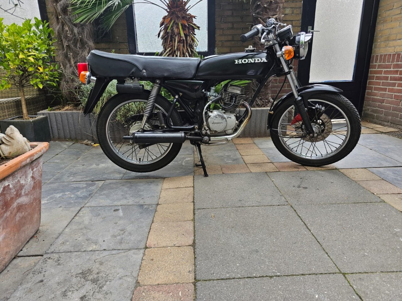 Honda cb50