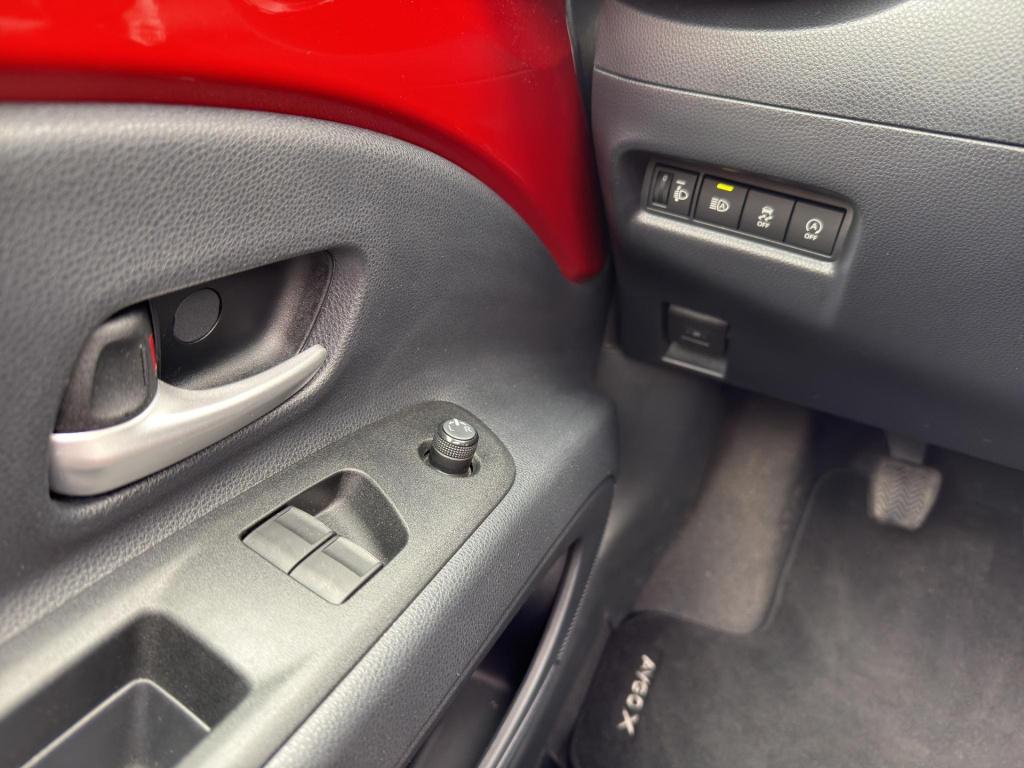 Toyota Aygo x 1.0 vvt-i mt pulse cabrio dak | airco (automatisch) | camera 