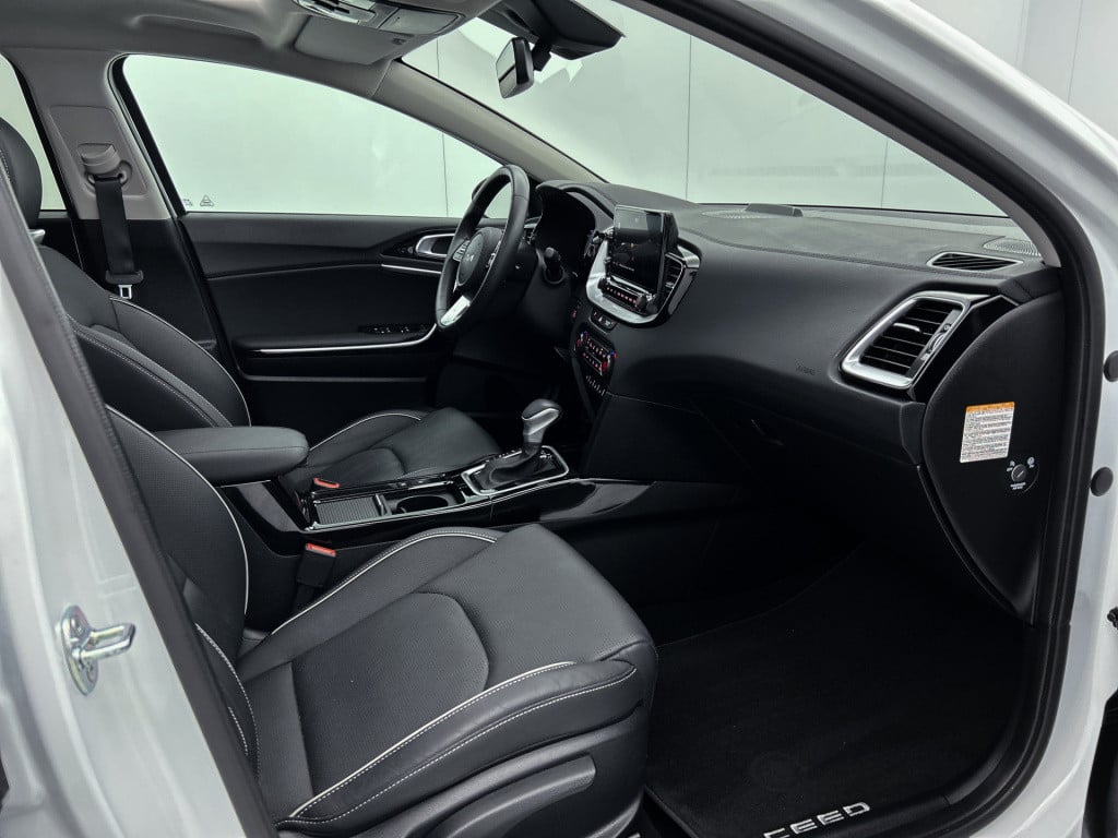 Kia Ceed Sportswagon 1.6 gdi phev executiveline | leder | panoramadak |  st
