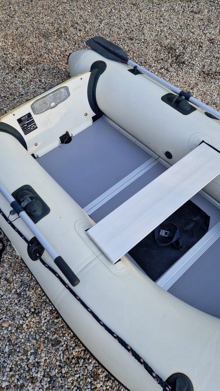 Yam 265S rubberboot met Yamaha 4 pk buitenboordmotor