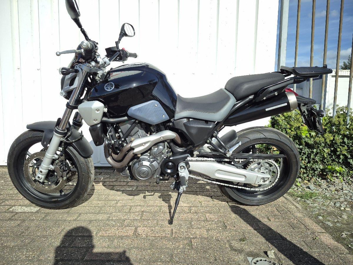 Yamaha MT-03 uit 2006, mooie naked  met weinig Km