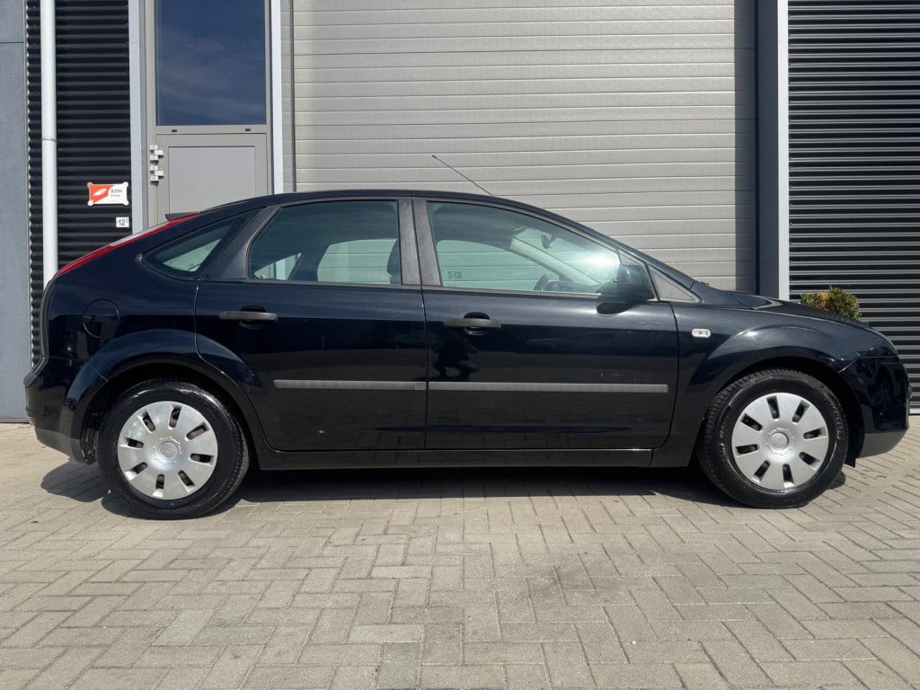 Ford Focus 1.6-16v champion/129.409 nap/apk vol jaar/airco/trekhaak