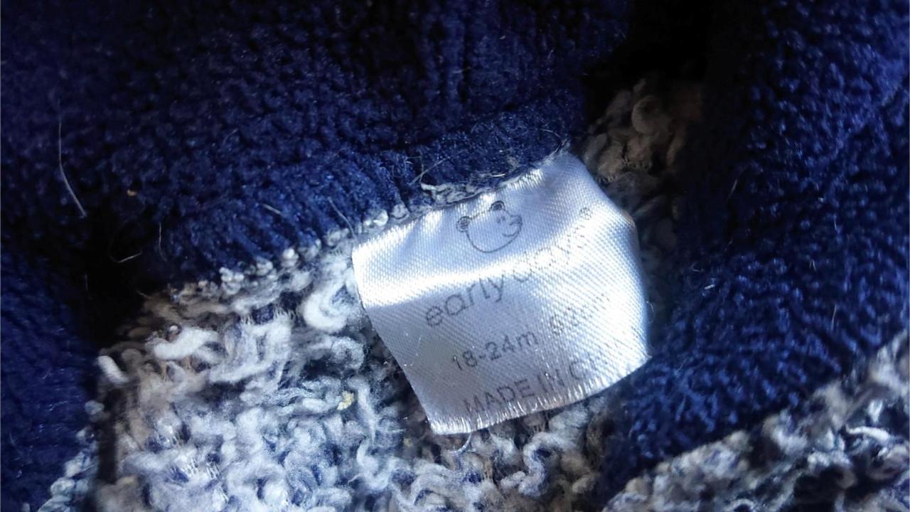 Twee onesies beer/army 3 stuks maat 86-92