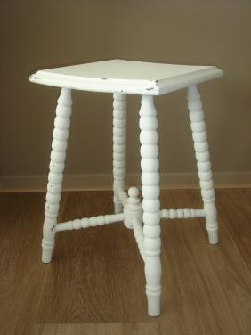 Te koop Houten Brocant bijzet tafeltje