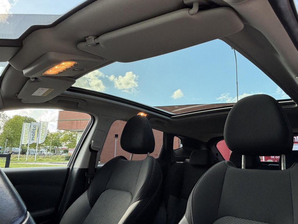 Nissan Qashqai 1.3 dig-t design edition | trekhaak | panoramadak | apple ca