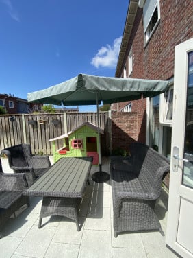 Parasol met voet