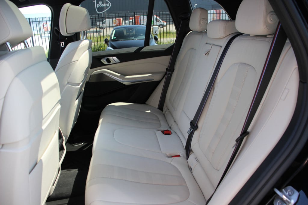 BMW X5 xdrive45e high executive m-sport | pano | luchtvering | 360 camera |