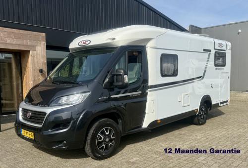 LMC Breezer V646G (Lengtebedden, Nieuwstaat, Dakairco!!)