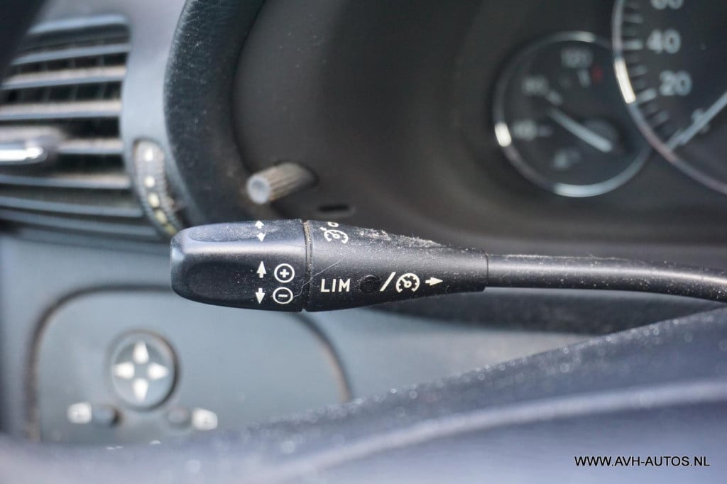 Mercedes-Benz C-Klasse 180 k. classic