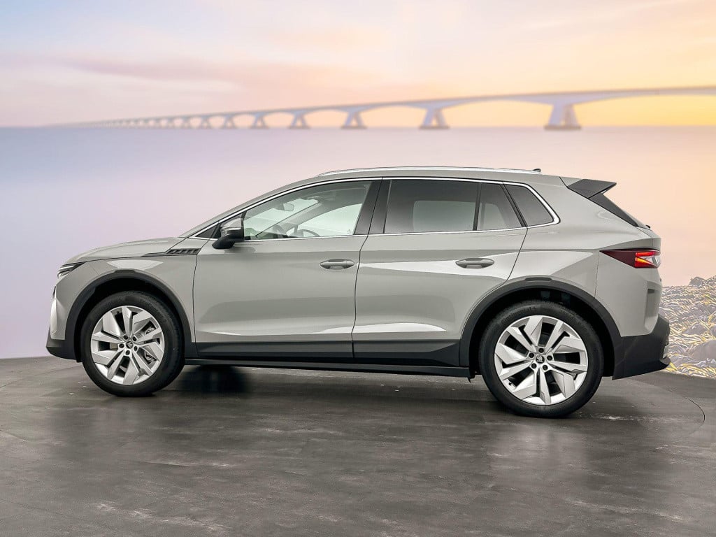 Skoda Elroq business edition tour elektromotor 210 kw / 286 pk