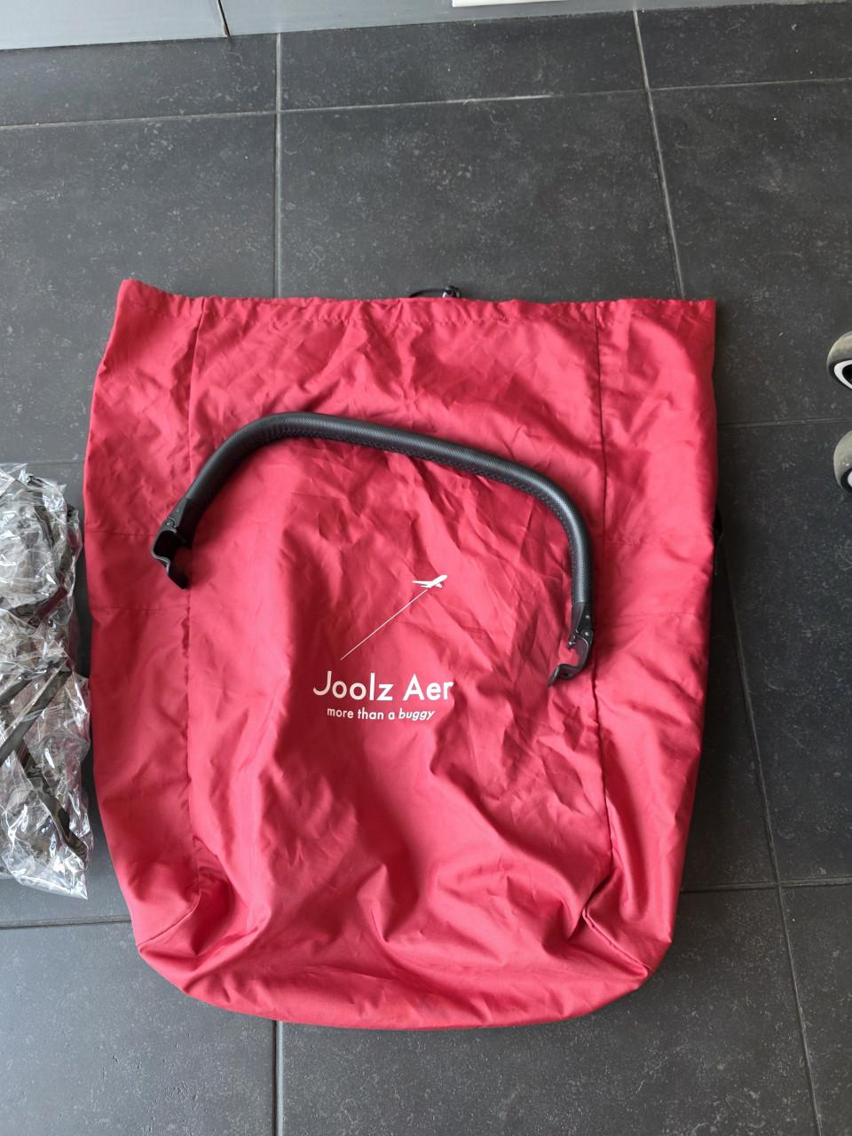 Joolz Aer+ compacte (reis) buggy zwart – incl. reistas en regenhoes