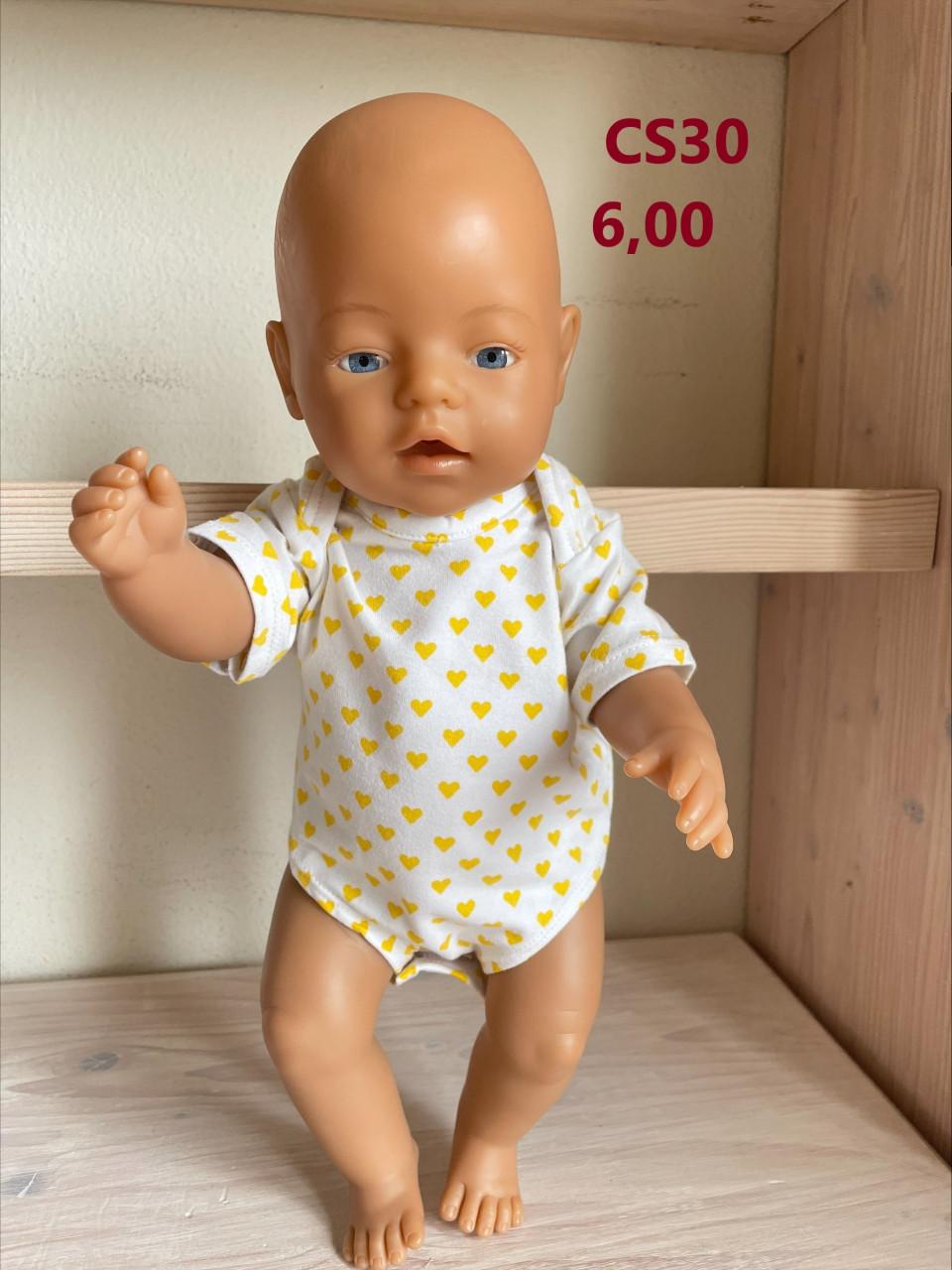 Poppenkleertjes baby born. Set. Opbrengst KiKa.