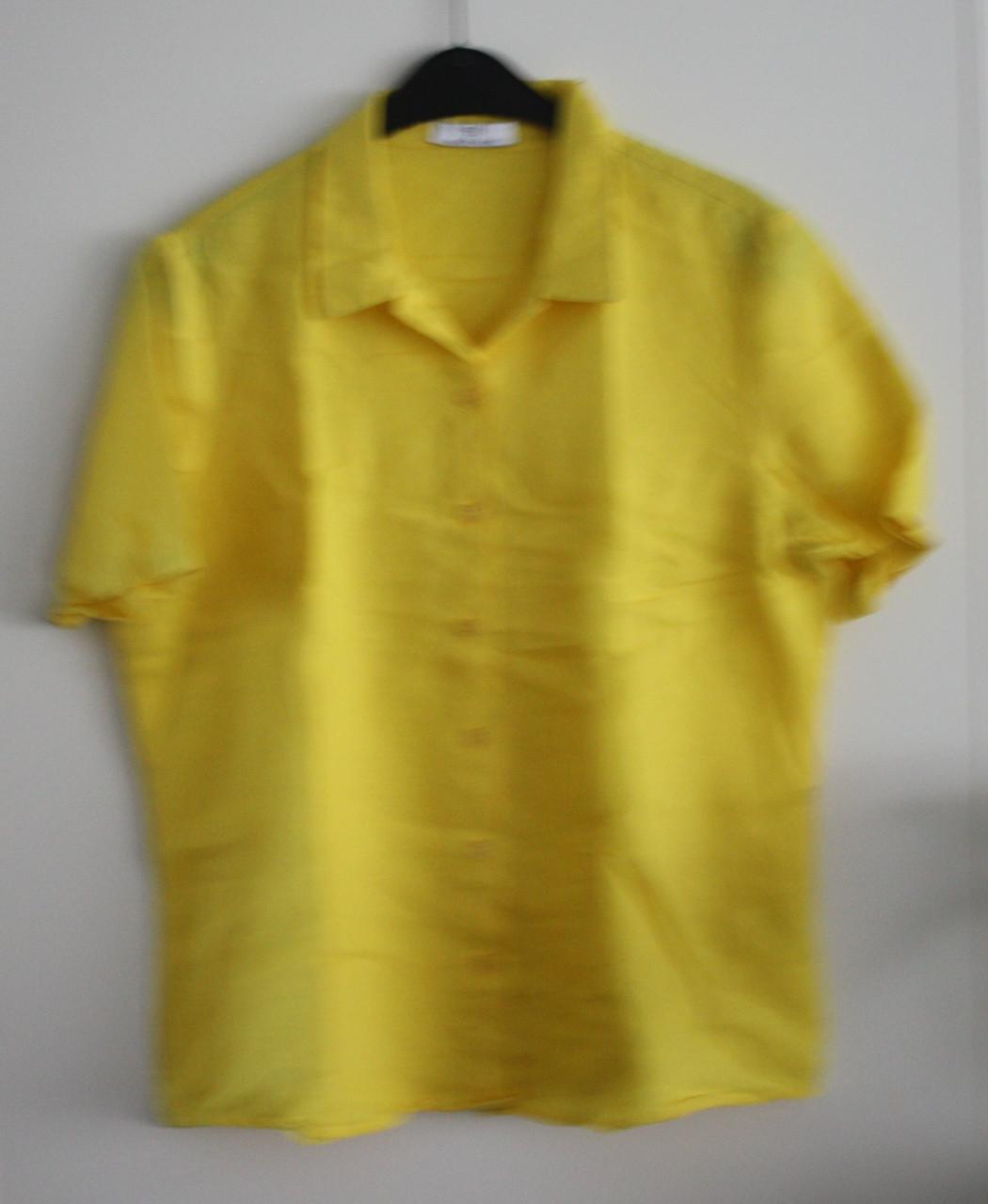 Geel blouse met korte mauwen  maat 40