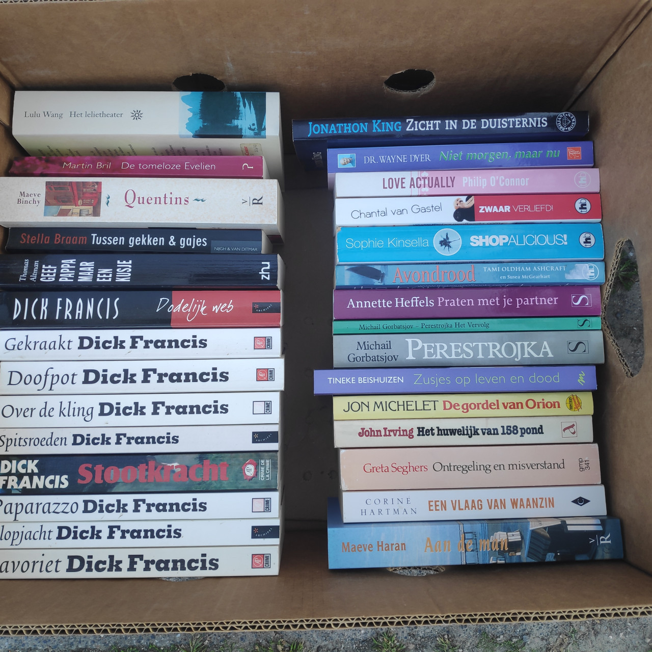 Vrijwillige bijdrage aan De Boekenwurm in ruil voor doos BOEKEN