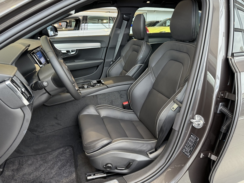 Volvo V90 t6 awd gt ultra dark actie nieuwprijs €82.635,-