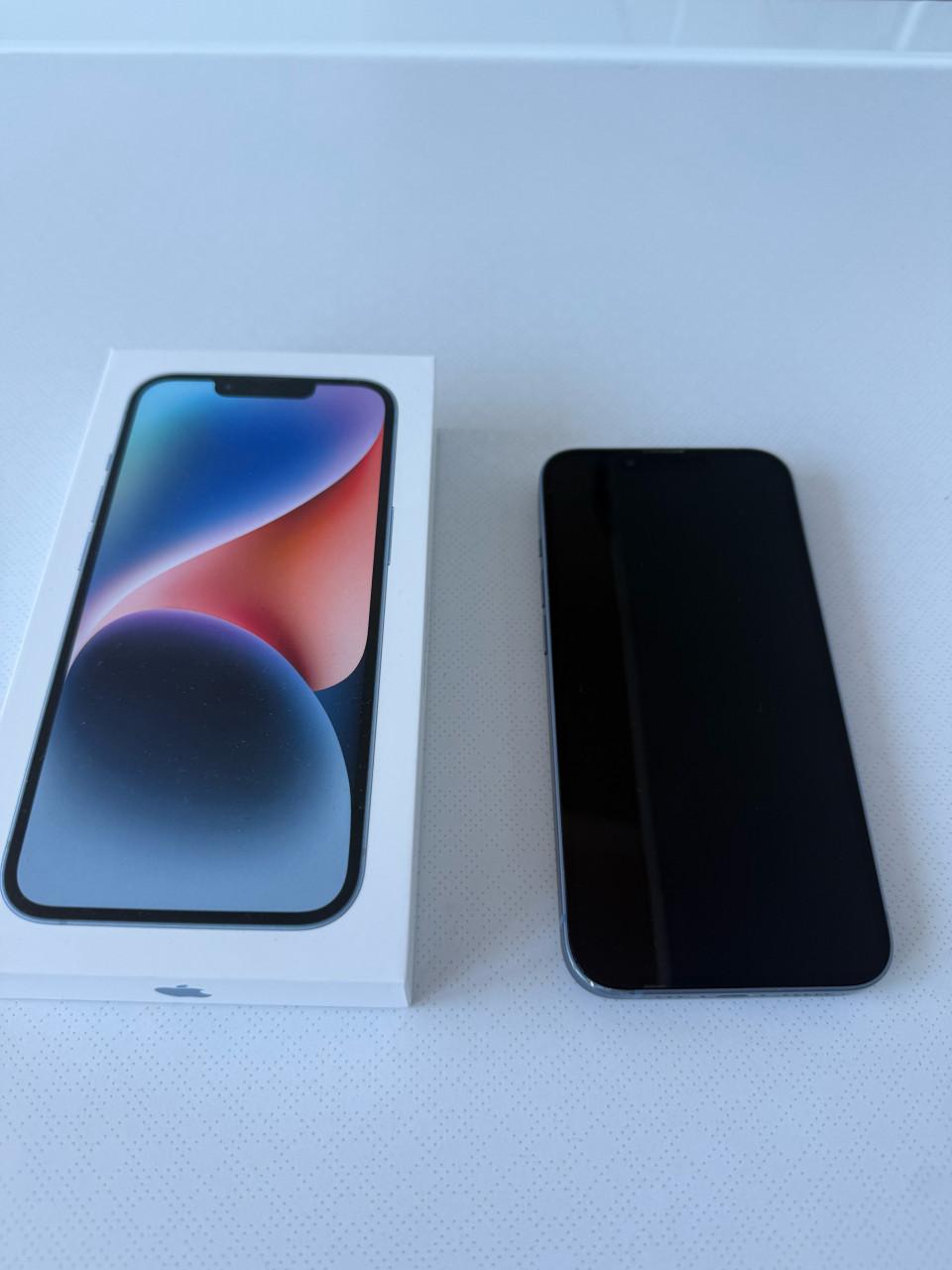 Lichtblauwe iphone 14 128GB