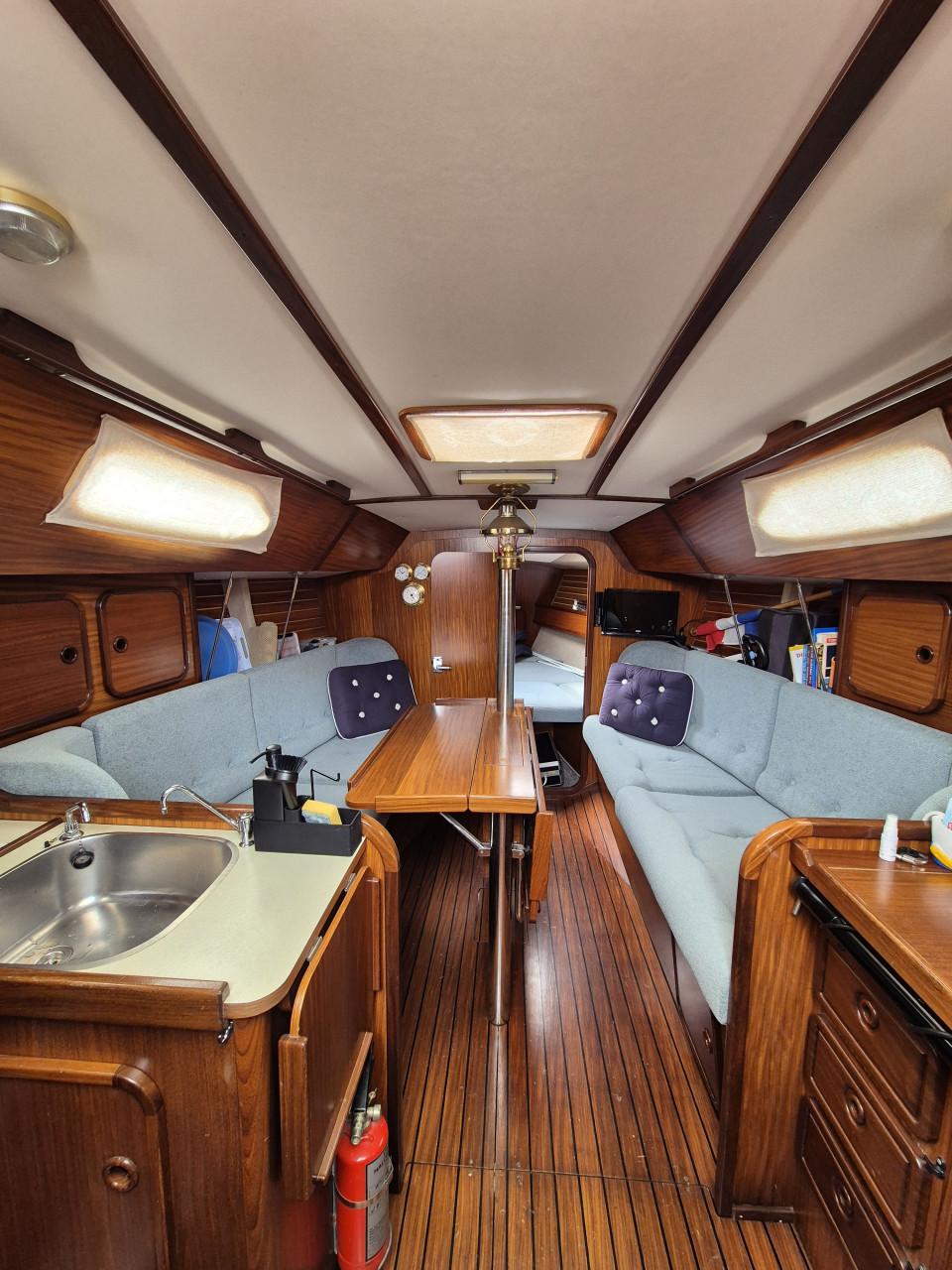 Elan 33 – Zeer compleet, goed onderhouden en vaarklaar jacht (1990)