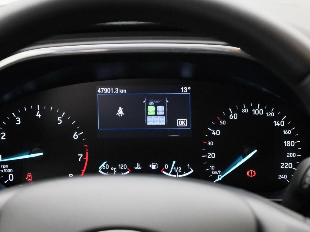 Ford Focus wagon 1.0 ecoboost hybrid titanium | cruise control | navigatie 