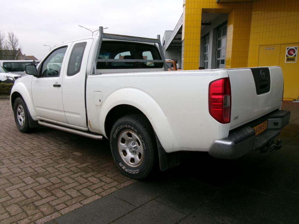 Nissan Navara 2.5 dci euro-5 airco190pk 4wd king-cab, tr.h.