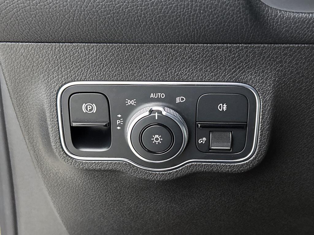 Mercedes-Benz Glb 200 advantage | sfeerverlichting | led | alarm | augmente