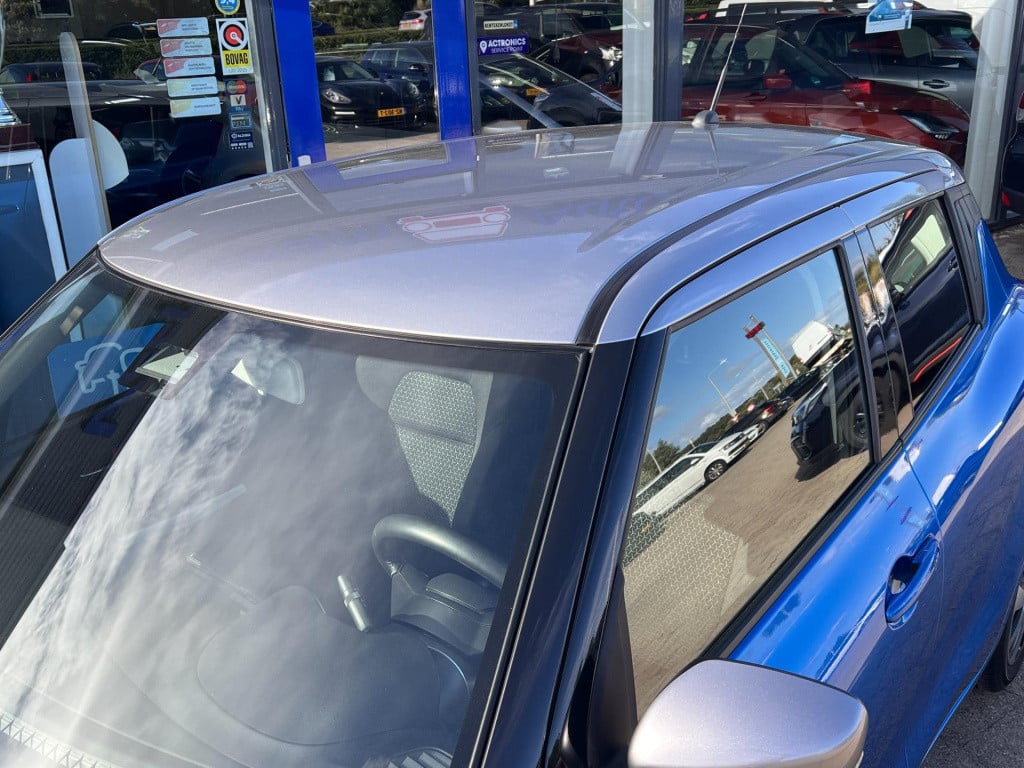 Suzuki Swift 1.0 stijl smart hybrid, camera, carplay enz...