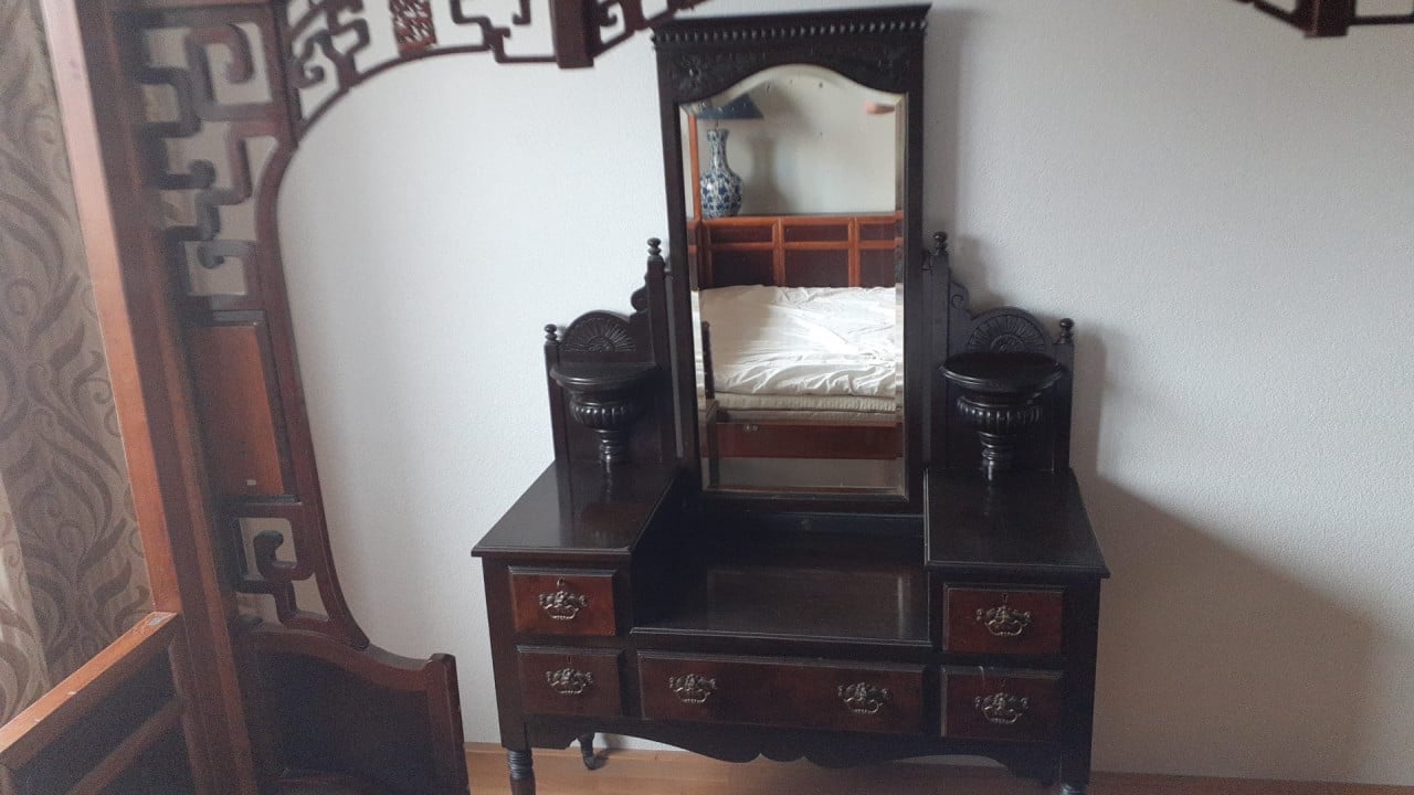 Gratis antieke kaptafel