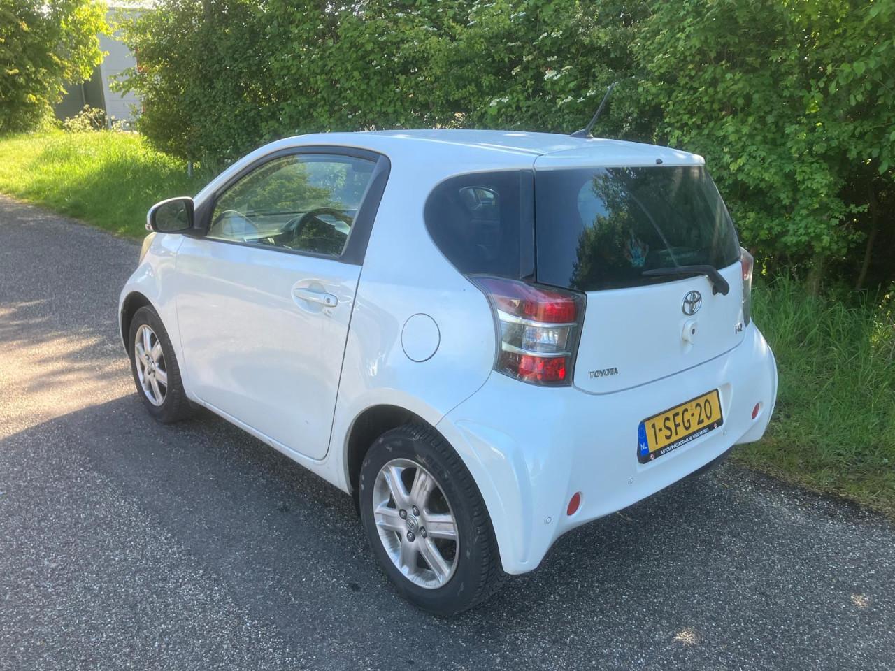 Toyota IQ 1.0
