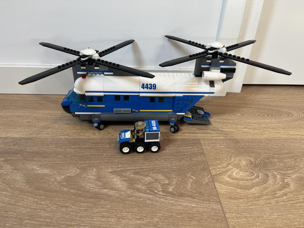 Lego  vrachthelikopter