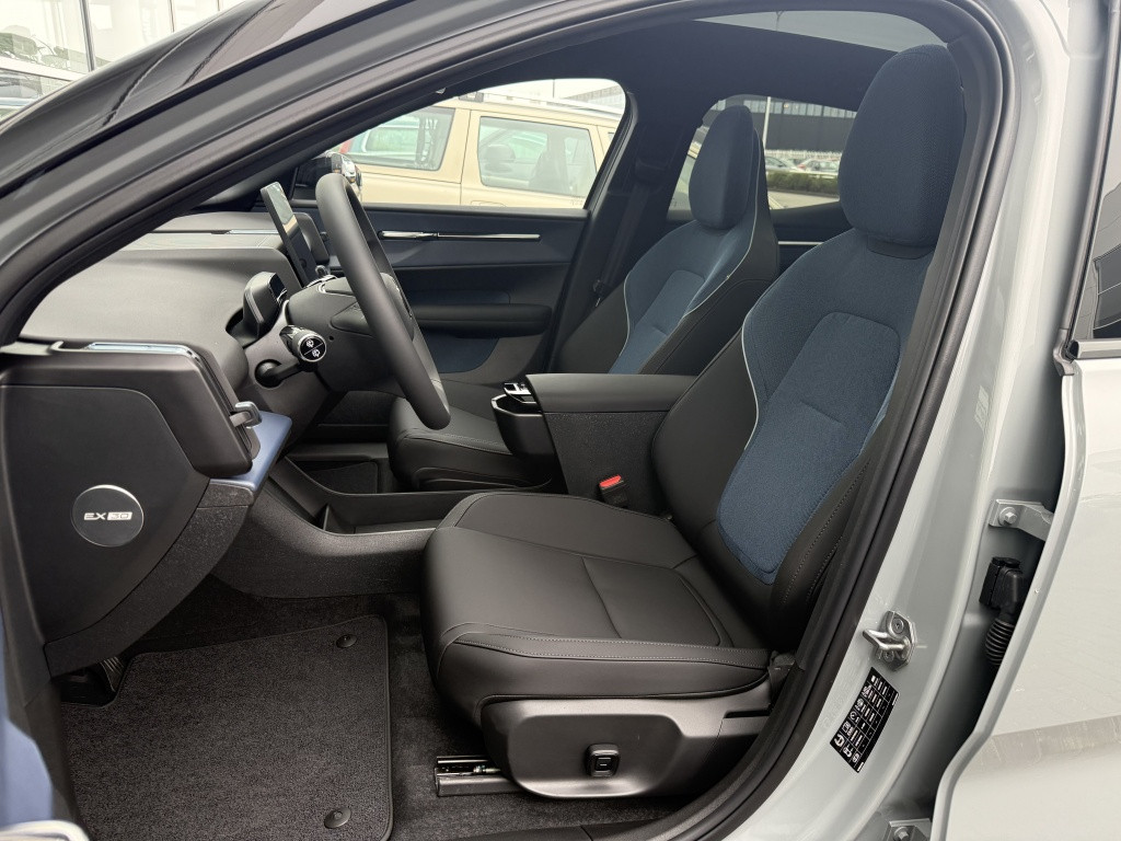 Volvo Ex30 nieuwprijs € 48.395 | extended range ultra