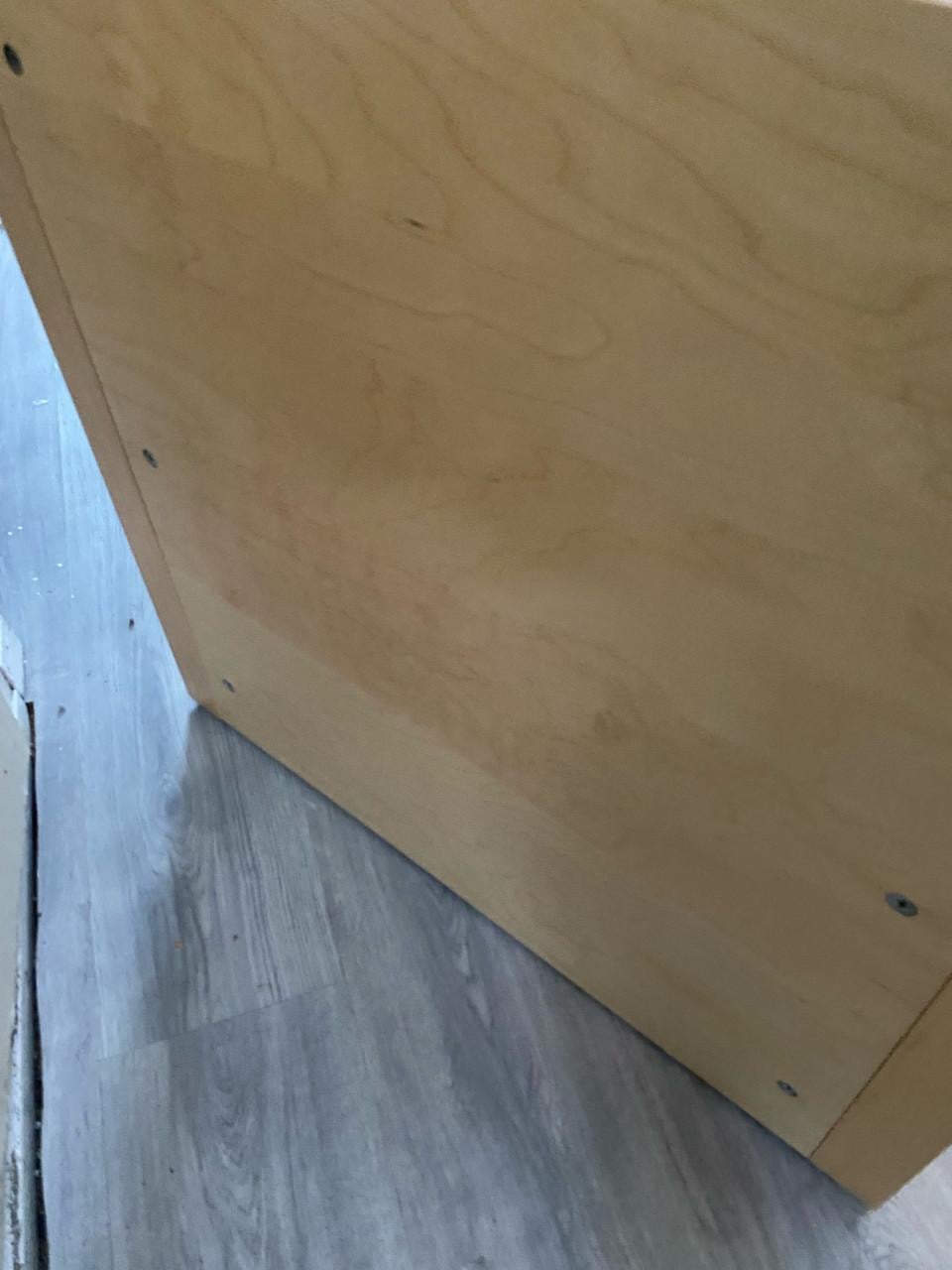 Boekenkastje op wieltjes