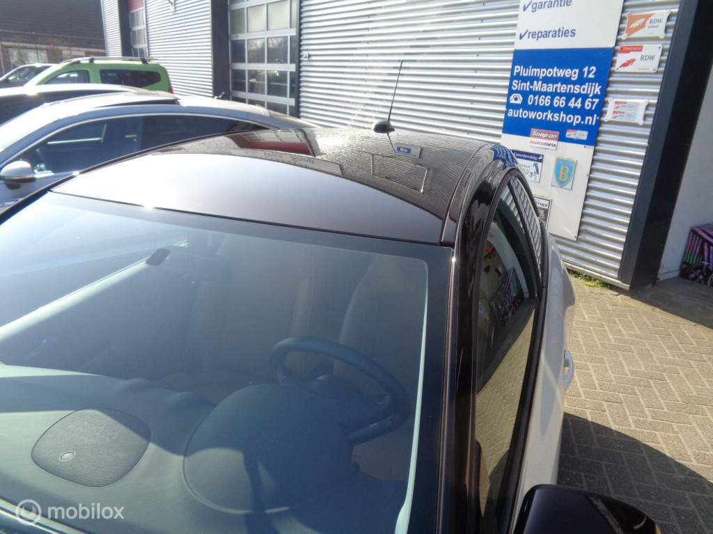 Opel Adam 1.4 74kw glam/airco/pdc/17'' lm velgen/bi color/half leer/special