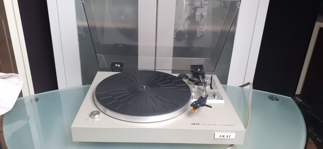 AKAI AP-B20C vintage draaitafel