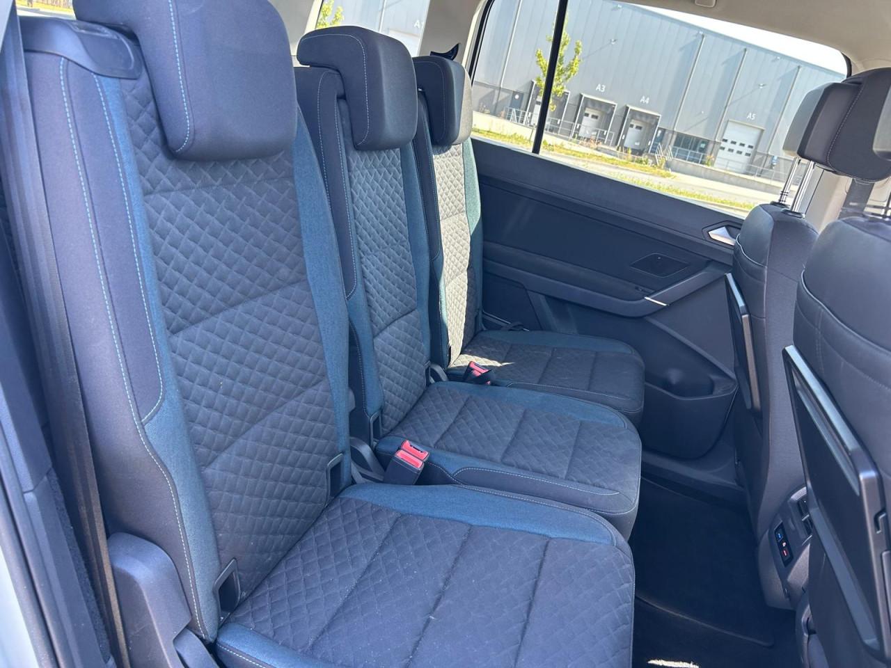 Volkswagen Touran 2.0 TDI SCR Highline 7p|DSG|BTW|TREKH|APK|