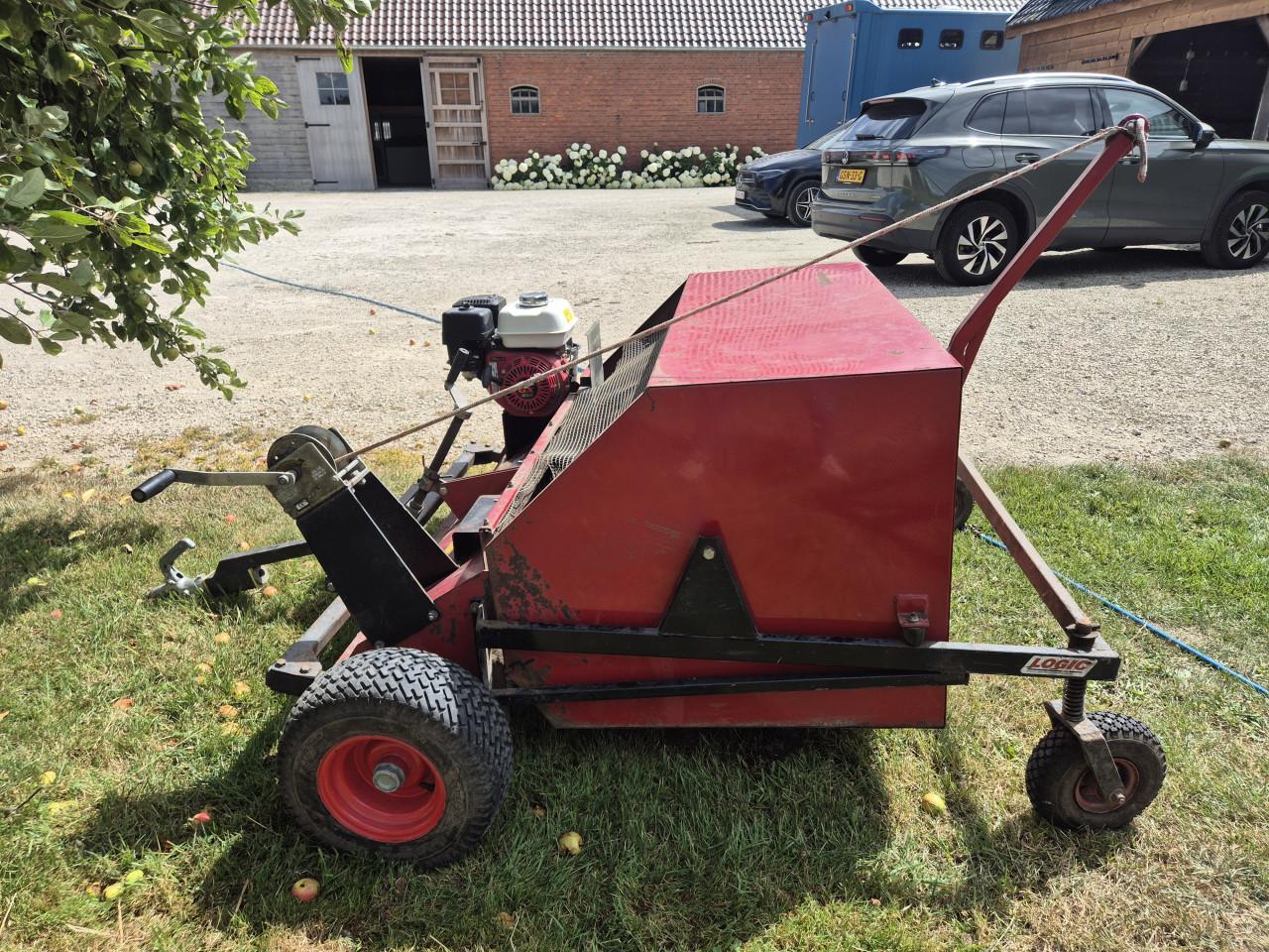Mestveger: Paddock sweeper / cleaner