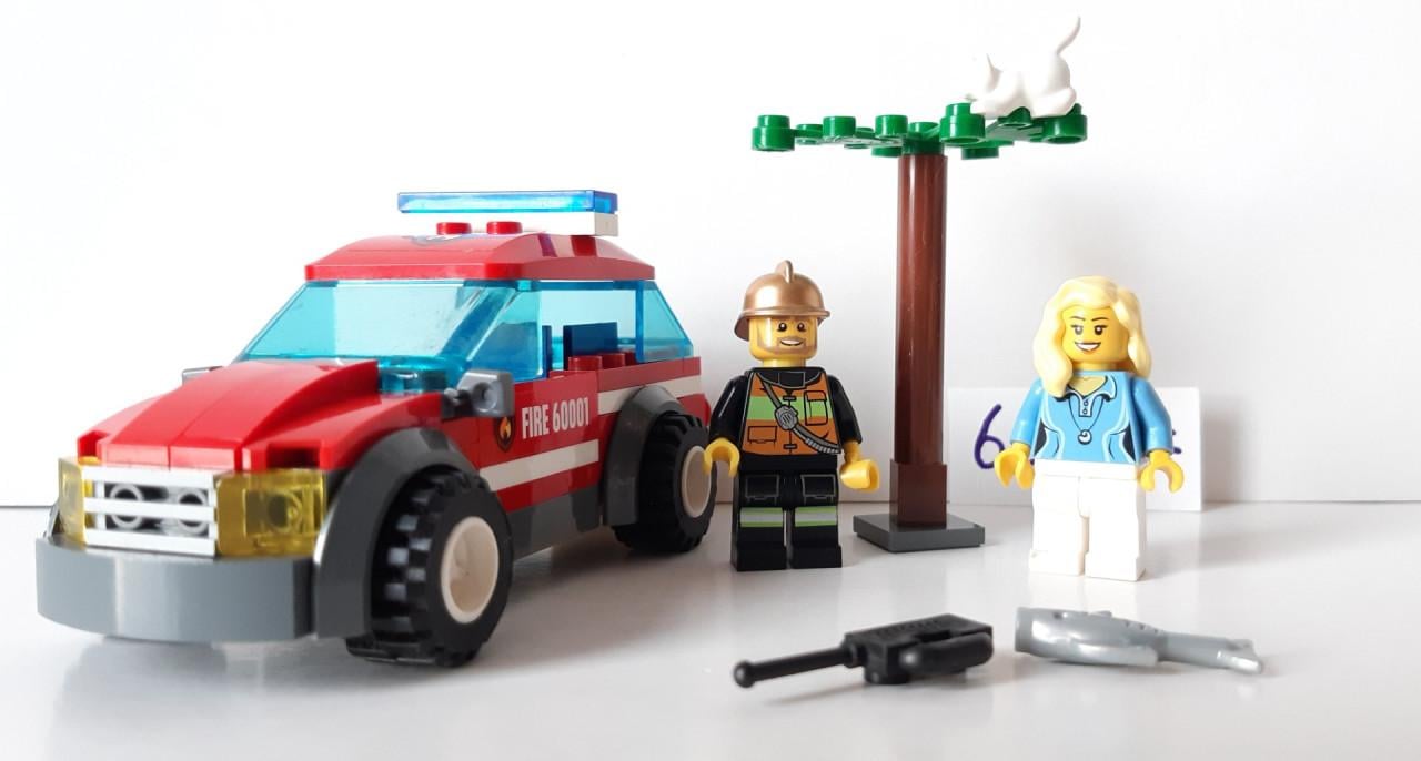 Lego City 60001: Brandweercommandant met gouden helm,