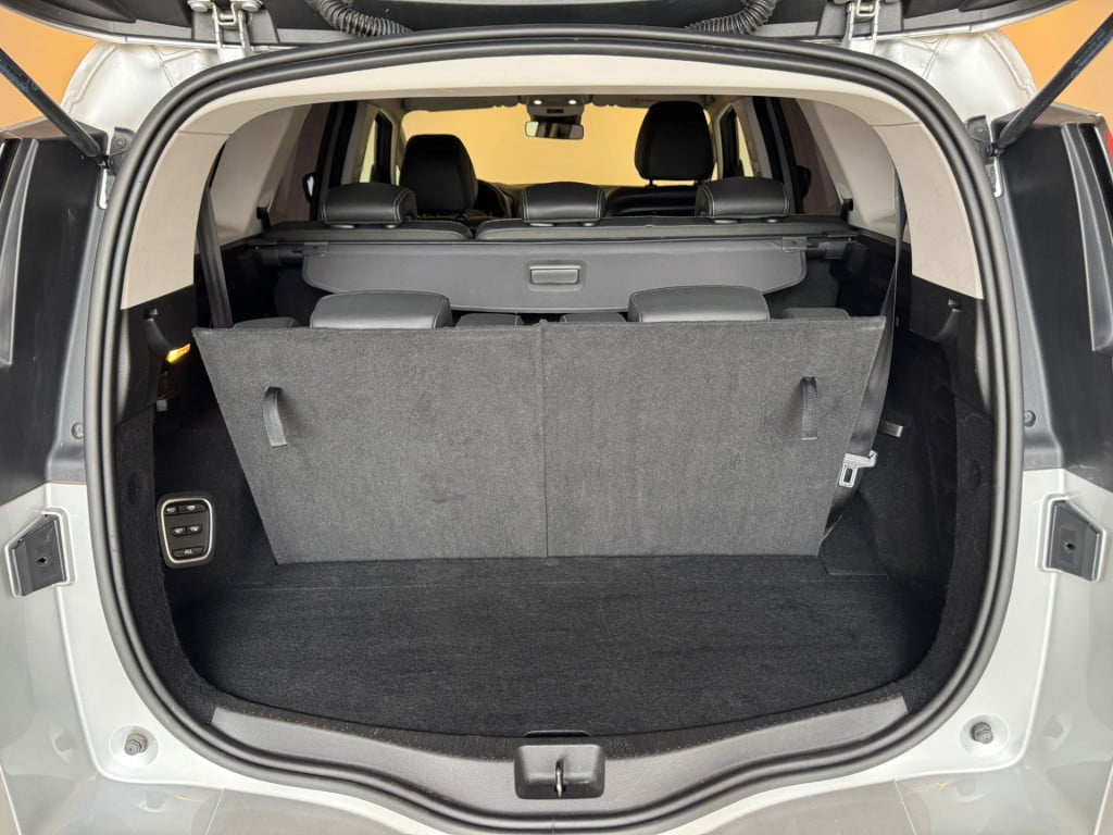 Renault Grand Scenic 1.3 tce intens 7p.