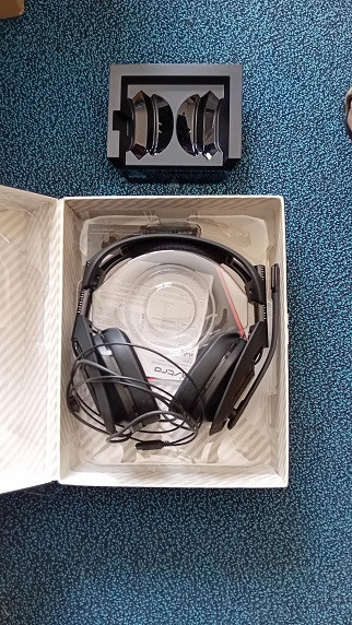 Astro A50 wireless headset + Base Station