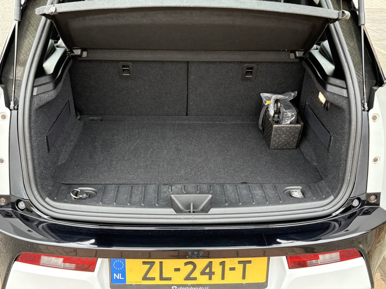 BMW i3 Basis Comfort Advance 22kWh
